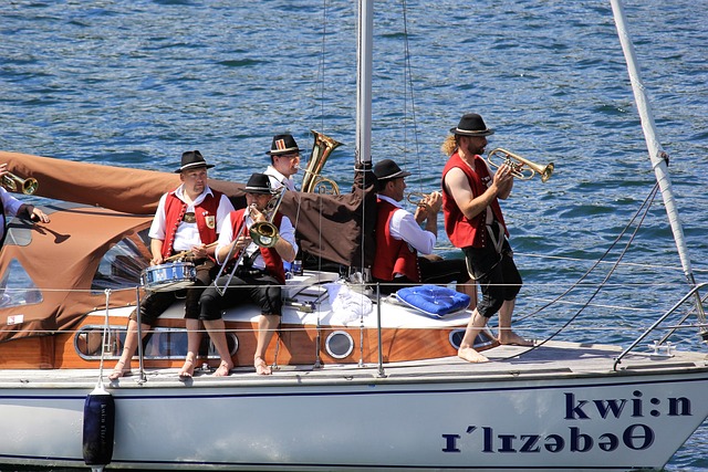 而青岛队仅 而青岛队仅